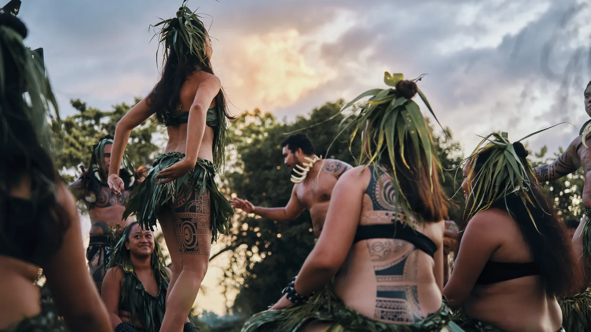 Danse traditionnelle de Tahiti Et Ses Îles © Alikaphoto