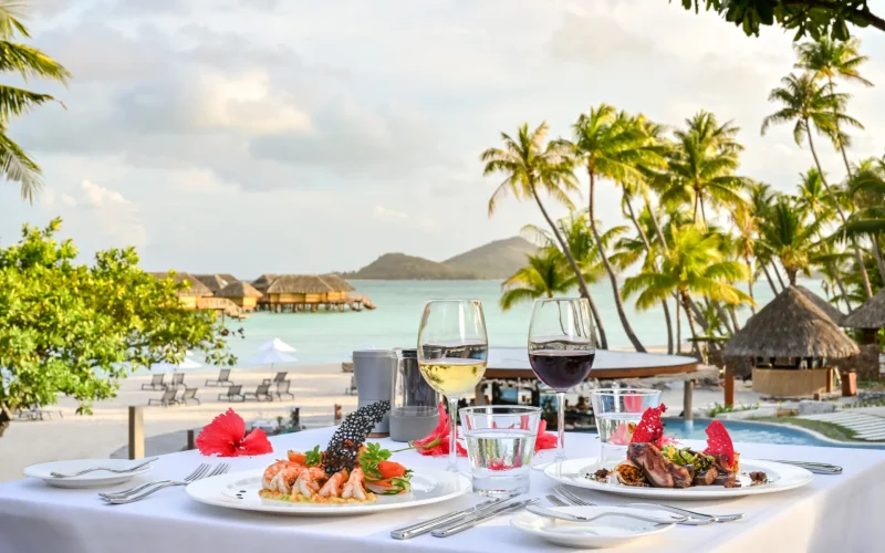 Restaurant gastronomique à Bora Bora ©Stéphane Mailion Photography