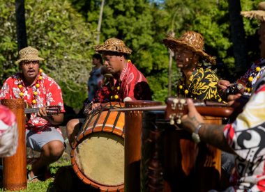 Maupiti & Mangareva, nos îles secrètes et préservées