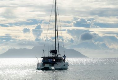 Croisière Catamaran Polynésie :  Entre terre et mer, mon cœur balance